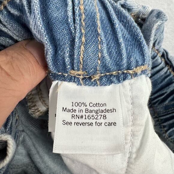 SO Paper Bag Elastic Waist High Rise Mom Light Blue Denim Shorts Juniors' 1/25W - Picture 7 of 12